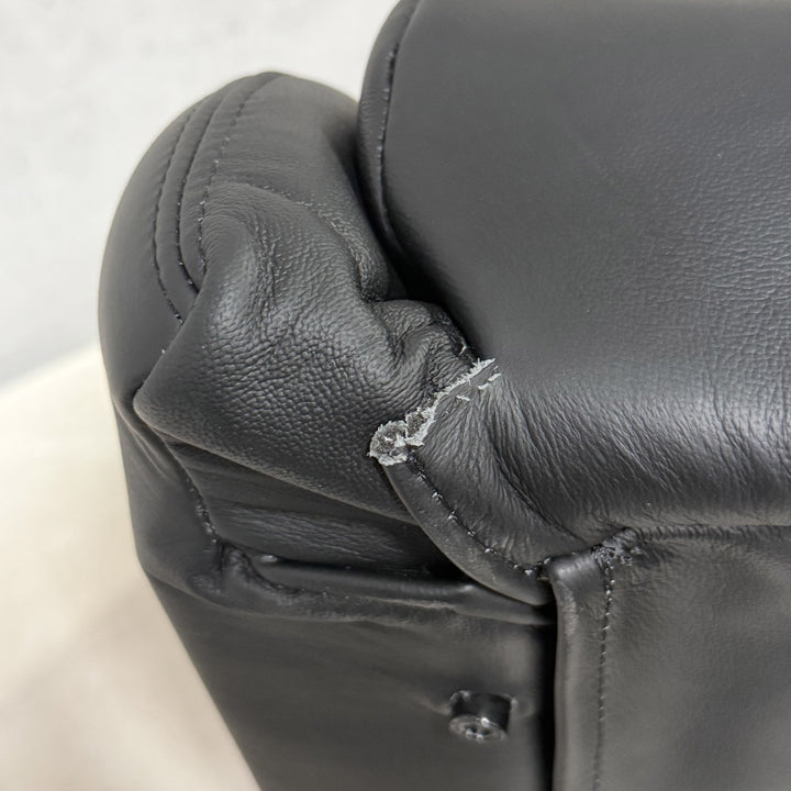 A4 Black Leather (pair) w/Lumbar Blemished