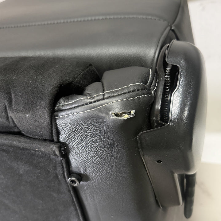 GTS II Black Leather/Microsuede (driver) Blemished