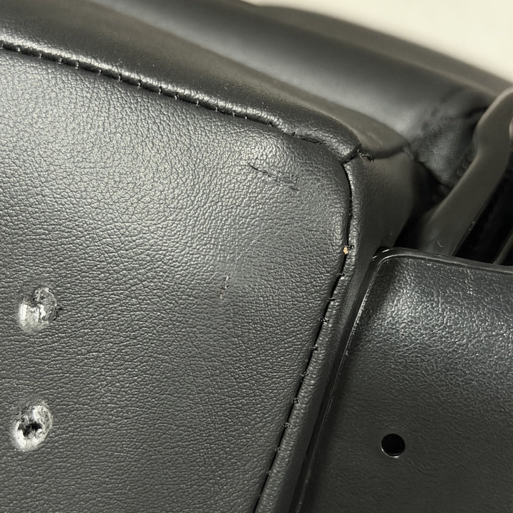 Sport Seat Black Vinyl (pair) Blemished