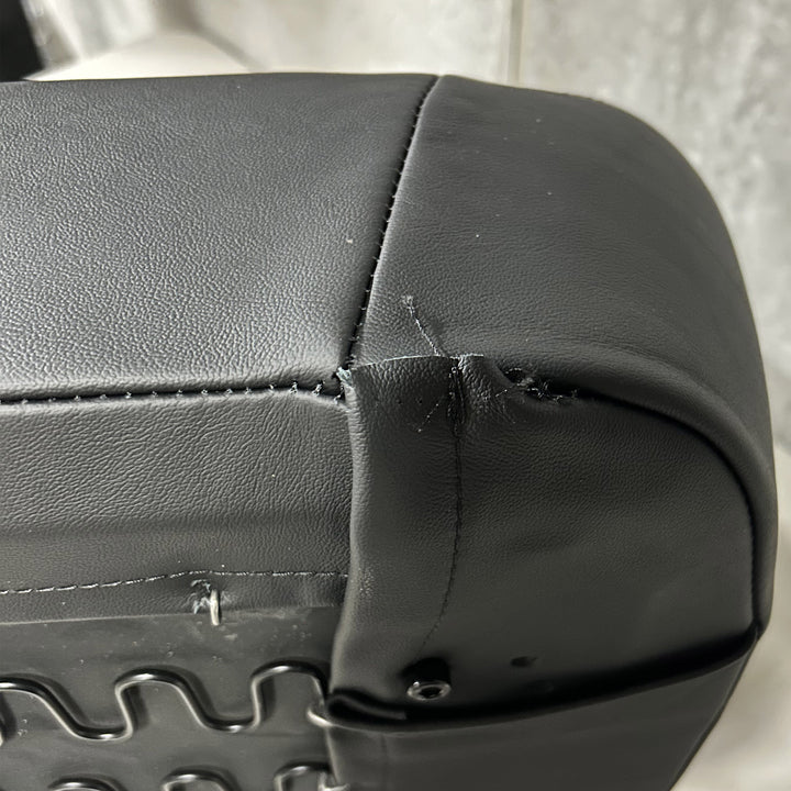 Sport Seat Black Leather (passenger) Blemished
