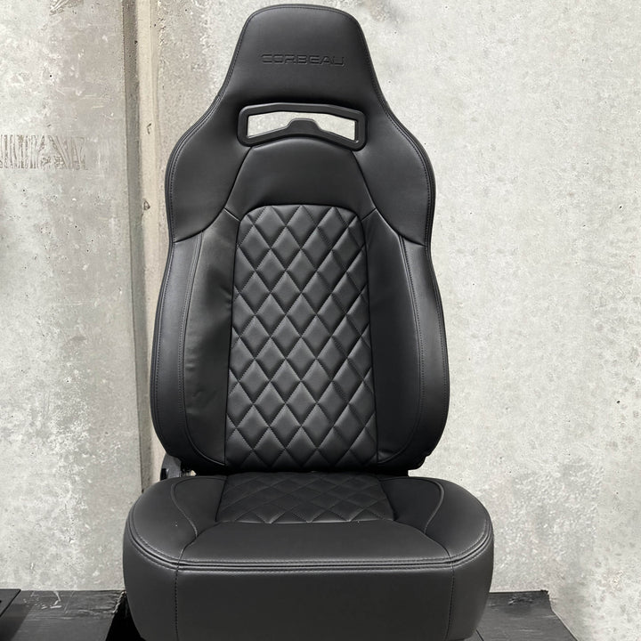 Trailcat Black Vinyl/Black Diamond Stitch w/ Seat Heater (passenger) Blemished